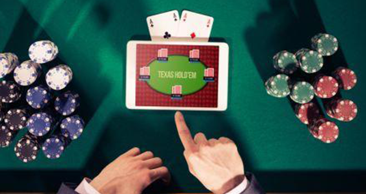 Why Is Online Poker Better Than Live Poker?