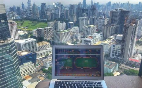 Advanced Online Poker Tips Used By Pros